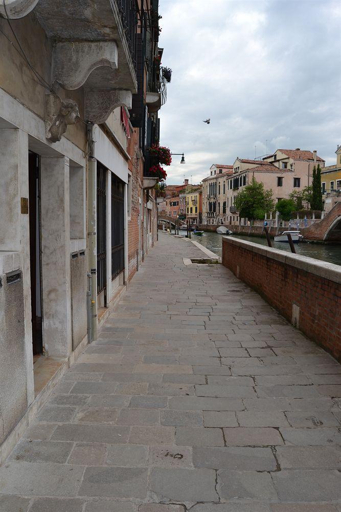 Suite In Venice Ai Carmini Veneza Exterior foto