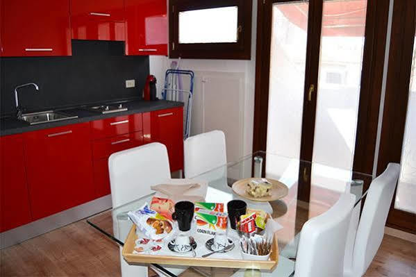 Suite In Venice Ai Carmini Veneza Exterior foto