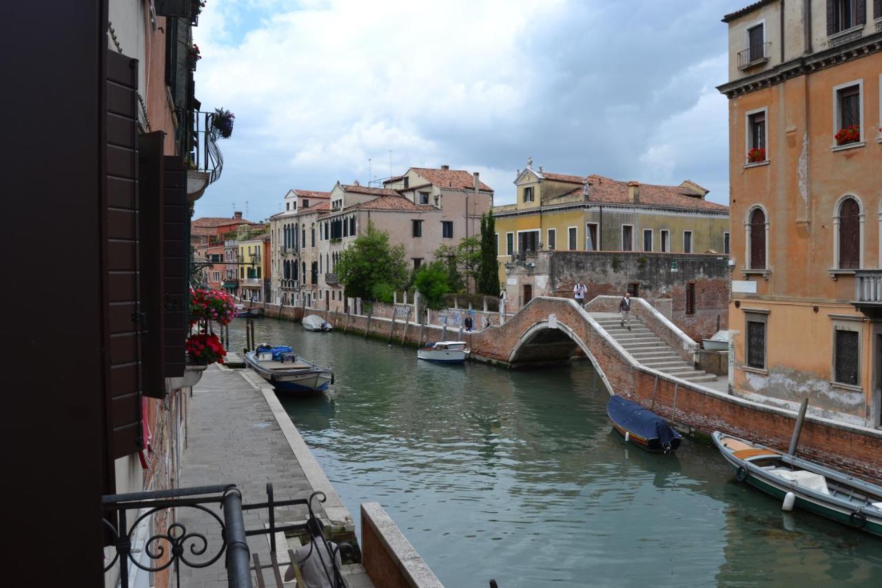 Suite In Venice Ai Carmini Veneza Exterior foto